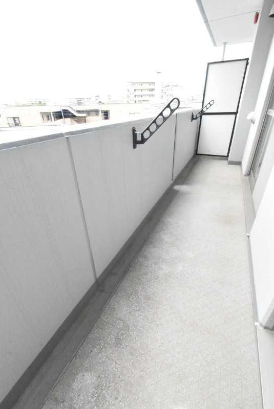 ��ʌ��z�J�s��z�J�S���ڂ̃}���V�����̃o���R�j�[