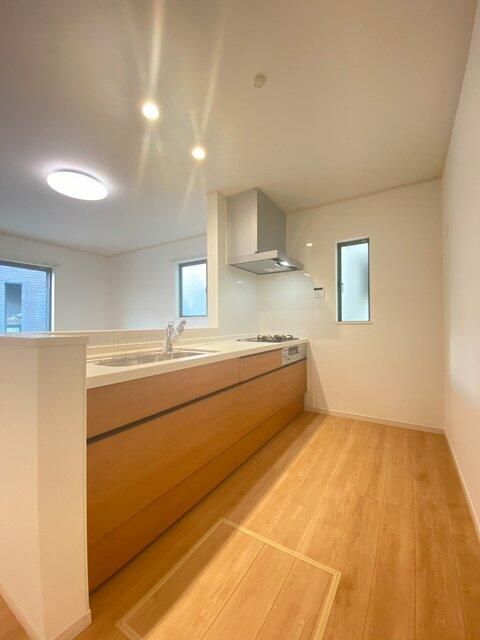 ��ʌ�����s�厚���s�̍��݂̈�ˌ��ẴL�b�`��