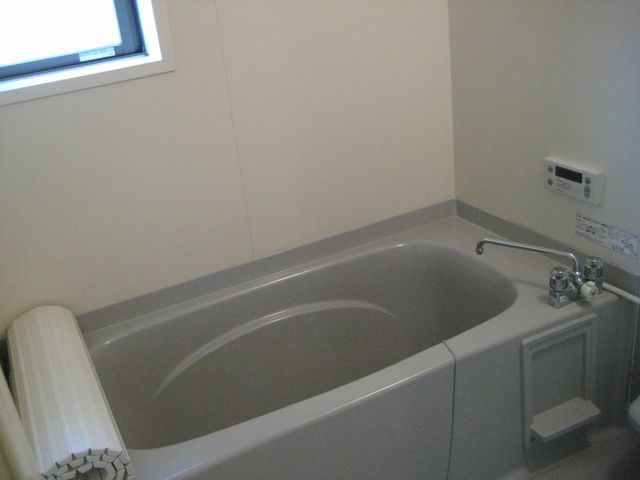 ��ʌ��������܎s�k����i���Q���ڂ̃A�p�[�g�̃o�X