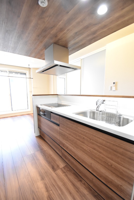 ��ʌ��������܎s�΋�����R���ڂ̃}���V�����̃L�b�`��