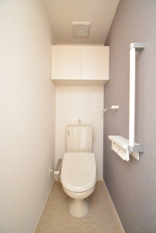 ��ʌ�����s����R���ڂ̃A�p�[�g�̃g�C��