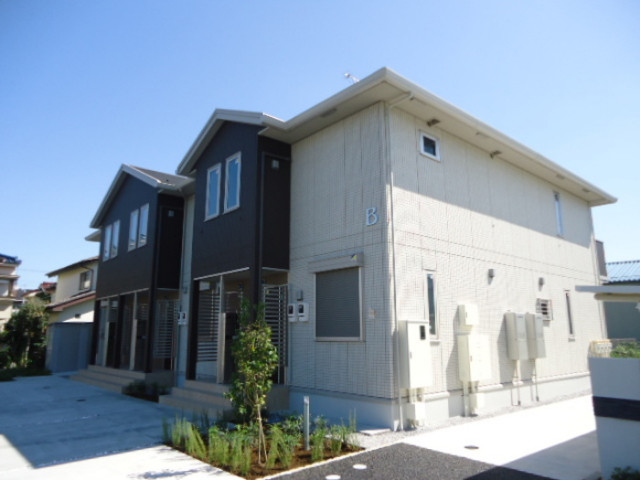 ��ʌ�����s�厚���˂̃A�p�[�g�̌����O��