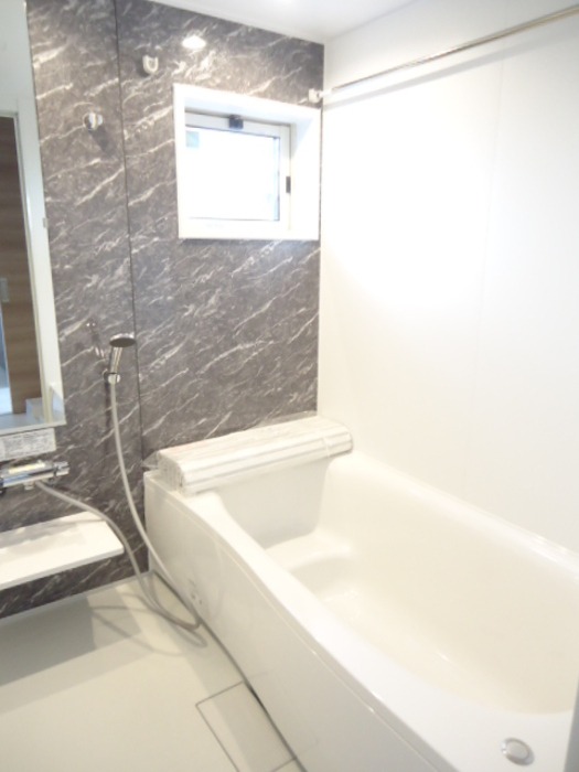 ��ʌ�����s�厚���˂̃A�p�[�g�̃o�X