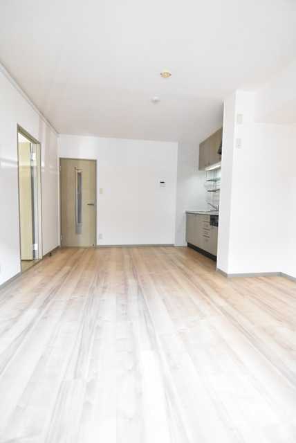 ��ʌ��������܎s������㗎���Q���ڂ̃A�p�[�g�̋��ԁE���r���O