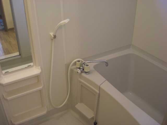 ��ʌ��������܎s������㗎���Q���ڂ̃A�p�[�g�̃o�X