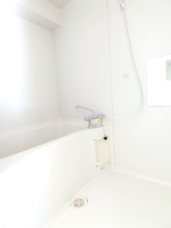 ��ʌ��������܎s��{�擌���Q���ڂ̃}���V�����̃o�X