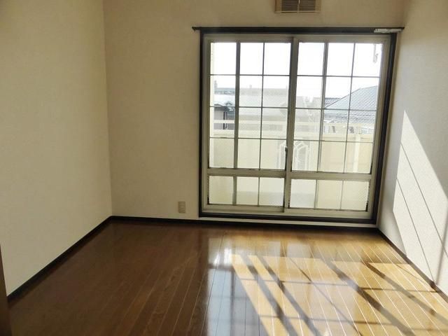 ��ʌ��������܎s�������˂U���ڂ̃A�p�[�g�̋��ԁE���r���O