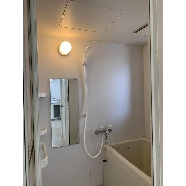 ��ʌ�����s�˒˓��P���ڂ̃A�p�[�g�̃o�X