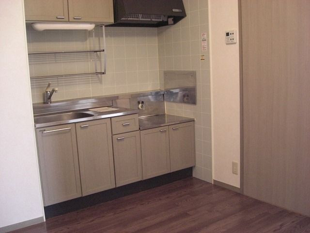 ��ʌ��������܎s�΋擹�c�y�S���ڂ̃A�p�[�g�̃L�b�`��