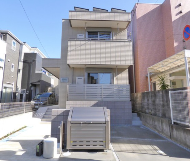 ��ʌ�����s�씵���J�S���ڂ̃}���V�����̌����O��