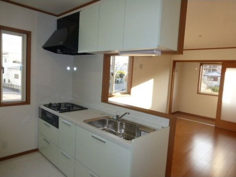 ��ʌ��z�J�s�����T���ڂ̃e���X�n�E�X�̃L�b�`��