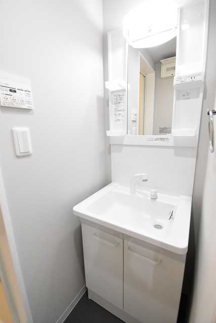 ��ʌ��������܎s��{�擌���P���ڂ̃A�p�[�g�̐��ʏ�