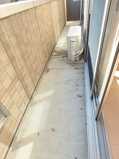 ��ʌ��������܎s������{�����S���ڂ̃A�p�[�g�̃o���R�j�[