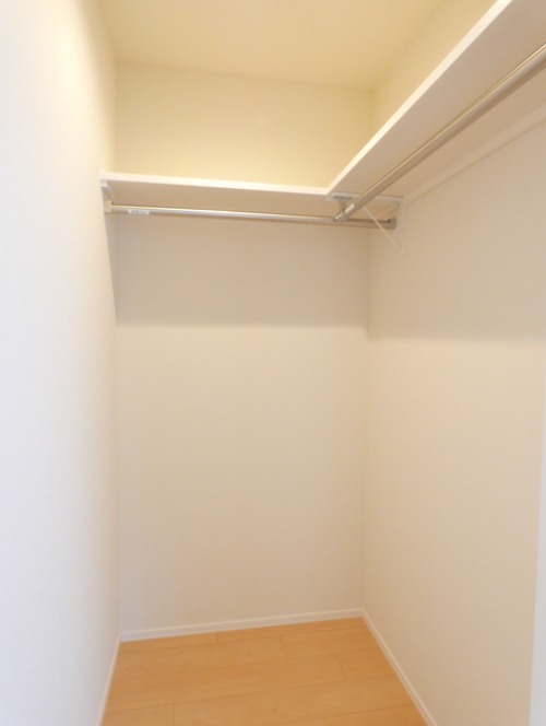 ��ʌ�����s�씵���J�S���ڂ̃}���V�����̎��[