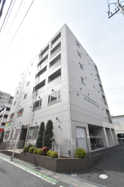 ��ʌ�����s������R���ڂ̃}���V�����̌����O��