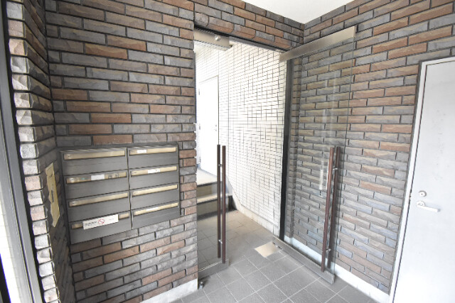 ��ʌ��������܎s������㗎���Q���ڂ̃A�p�[�g�̃G���g�����X