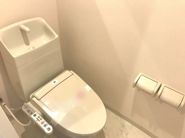 ��ʌ�����s������R���ڂ̃}���V�����̃g�C��