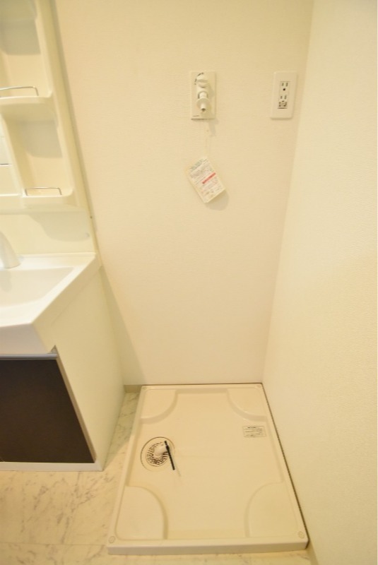 ��ʌ�����s������R���ڂ̃}���V�����̂��̑�