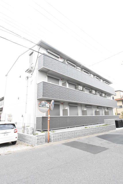 ��ʌ��������܎s�k����i���Q���ڂ̃A�p�[�g�̌����O��