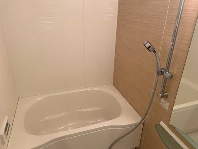 ��ʌ��z�J�s���C�N�^�E���Q���ڂ̃A�p�[�g�̃o�X