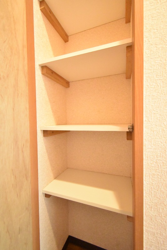 ��ʌ�����s�˒˓��Q���ڂ̃A�p�[�g�̌���