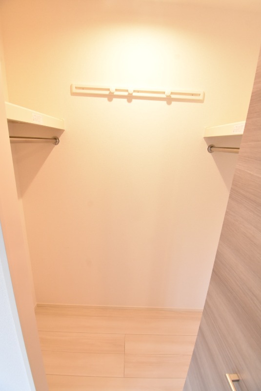 ��ʌ��������܎s�k����i���Q���ڂ̃A�p�[�g�̎��[