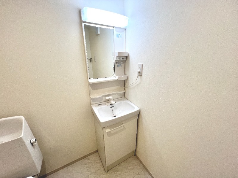 ��ʌ��������܎s������厚�@���̃A�p�[�g�̐��ʏ�