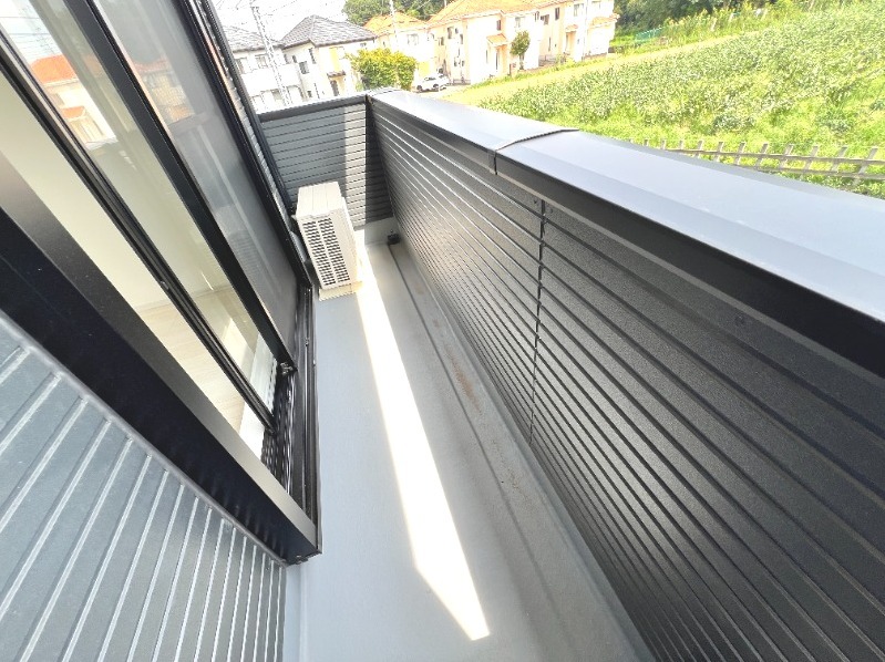 ��ʌ��������܎s������厚�@���̃A�p�[�g�̃o���R�j�[