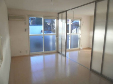 ��ʌ��������܎s�k�捡�H���̃A�p�[�g�̋��ԁE���r���O