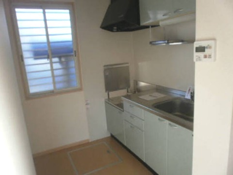 ��ʌ��������܎s�k�捡�H���̃A�p�[�g�̃L�b�`��