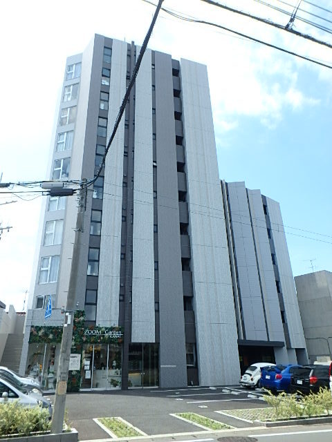 ��ʌ��������܎s��{��O���Q���ڂ̃}���V�����̌����O��