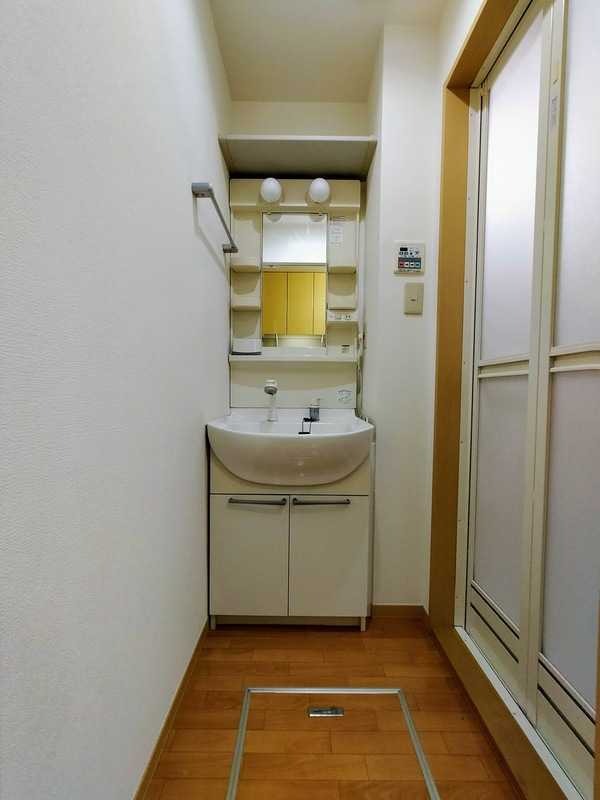 ��ʌ��������܎s���撆���S���ڂ̃}���V�����̐��ʏ�