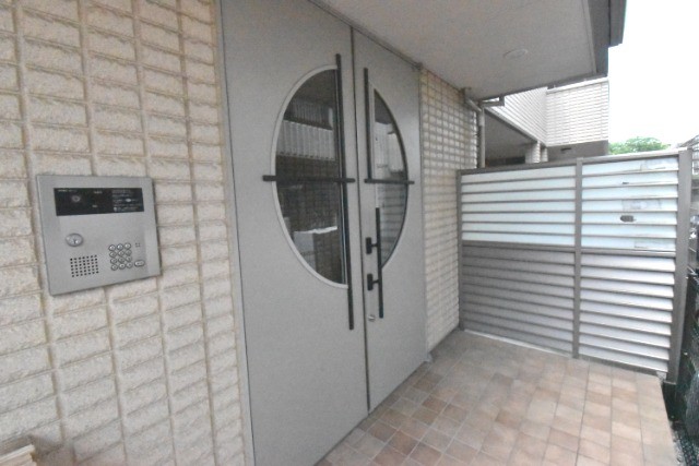 ��ʌ�����s������S���ڂ̃}���V�����̃G���g�����X