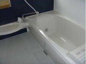 ��ʌ�����s�˒˂P���ڂ̃A�p�[�g�̃o�X