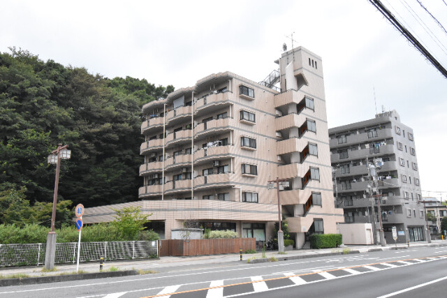 ��ʌ�����s������P���ڂ̃}���V�����̌����O��