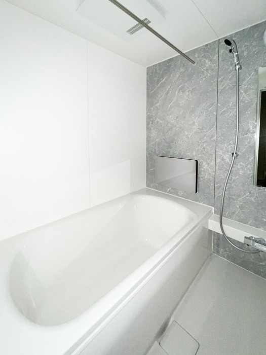 ��ʌ��z�J�s�����c���̃A�p�[�g�̃o�X