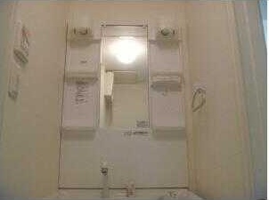 ��ʌ�����s�˒˂P���ڂ̃A�p�[�g�̐��ʏ�