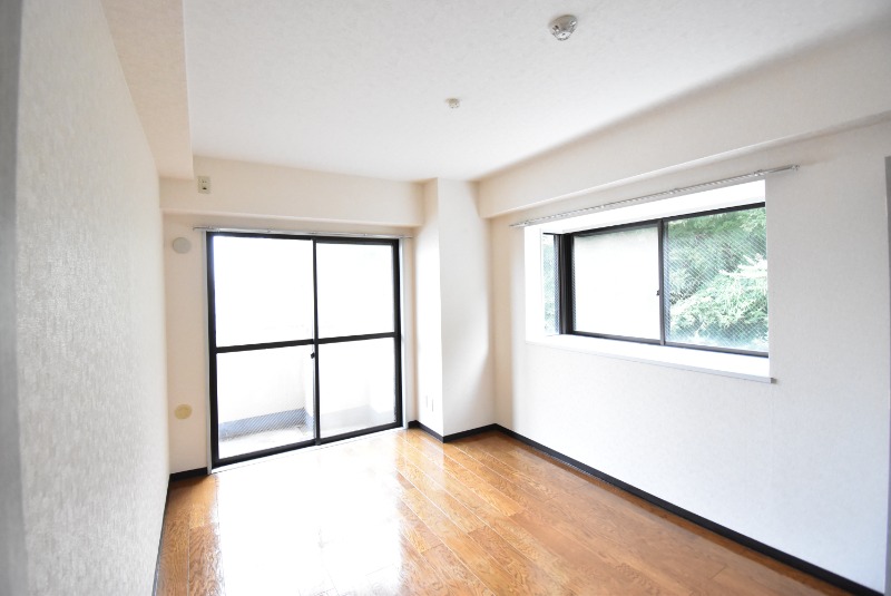 ��ʌ�����s������P���ڂ̃}���V�����̂��̑������E�X�y�[�X