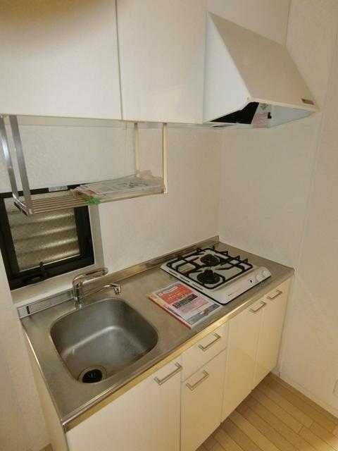 ��ʌ�����s�˒˂Q���ڂ̃}���V�����̃L�b�`��