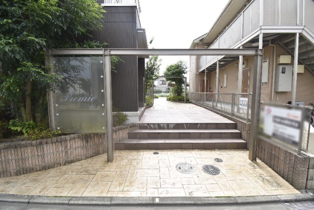 ��ʌ��������܎s���搼��{�P���ڂ̃A�p�[�g�̃G���g�����X