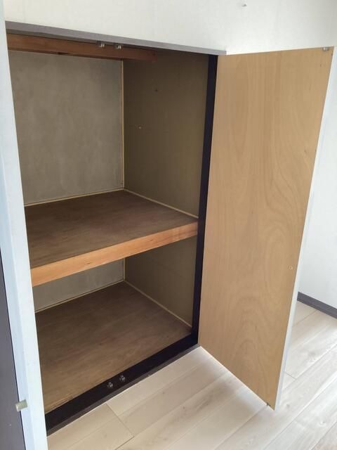 ��ʌ��������܎s������厚���{���̃A�p�[�g�̎��[