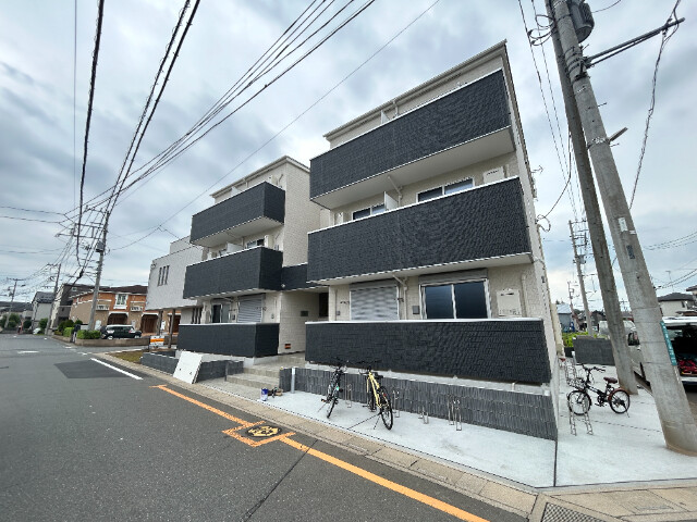 ��ʌ��������܎s���搼��{�R���ڂ̃A�p�[�g�̌����O��