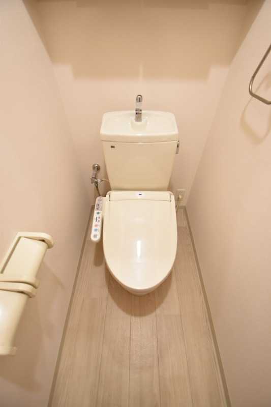 ��ʌ�����s�厚������̃}���V�����̃g�C��