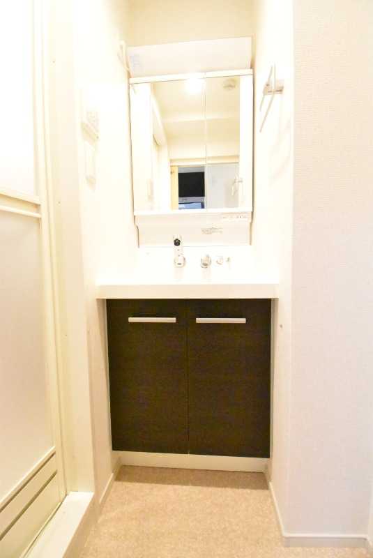 ��ʌ��������܎s�k��{�����P���ڂ̃}���V�����̐��ʏ�