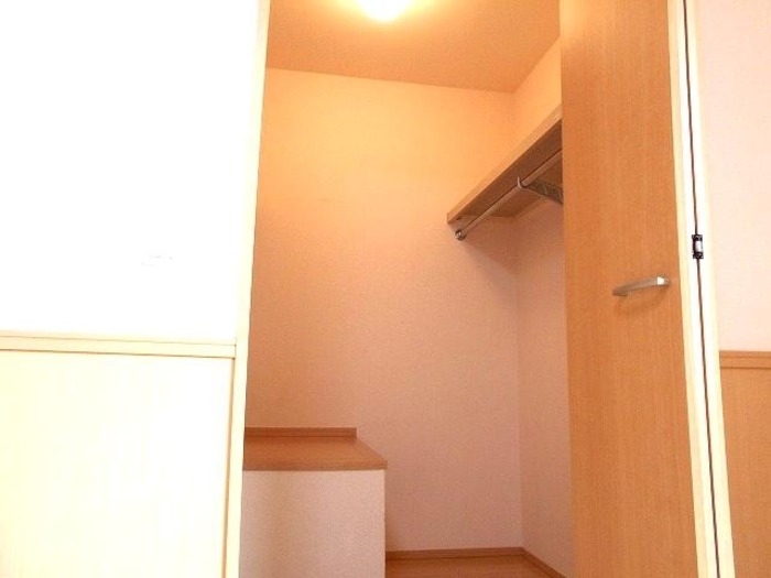 ��ʌ��������܎s�΋�厚�����̃e���X�n�E�X�̎��[