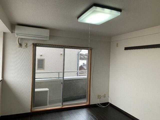 ��ʌ��������܎s��{��听���R���ڂ̃}���V�����̋��ԁE���r���O