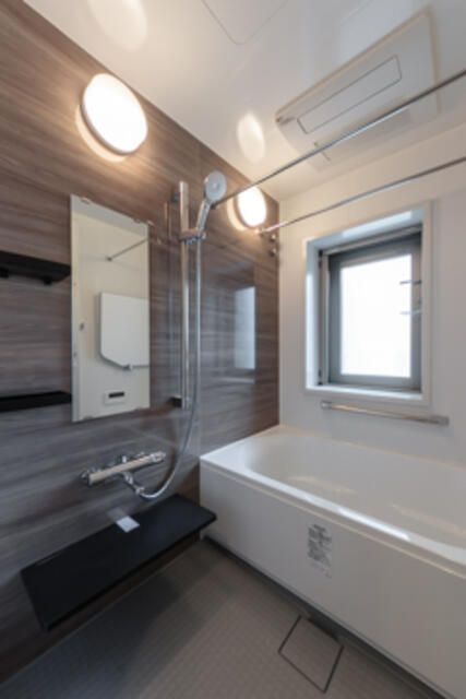 ��ʌ��������܎s��{����ؒ��Q���ڂ̃}���V�����̃o�X