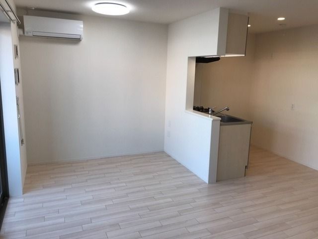 ��ʌ��z�J�s�����P���ڂ̃A�p�[�g�̋��ԁE���r���O