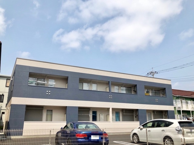 ��ʌ��z�J�s�����P���ڂ̃A�p�[�g�̒��ԏ�