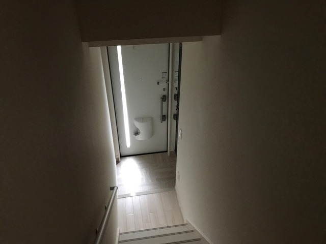 ��ʌ��������܎s�΋�厚���̃A�p�[�g�̌���